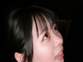 Hカップ地味カワ女子の触る前から勃起の天然デカ乳首をコリコリにして乳首開発！ Boin「山下望結」Box　サンプル画像14